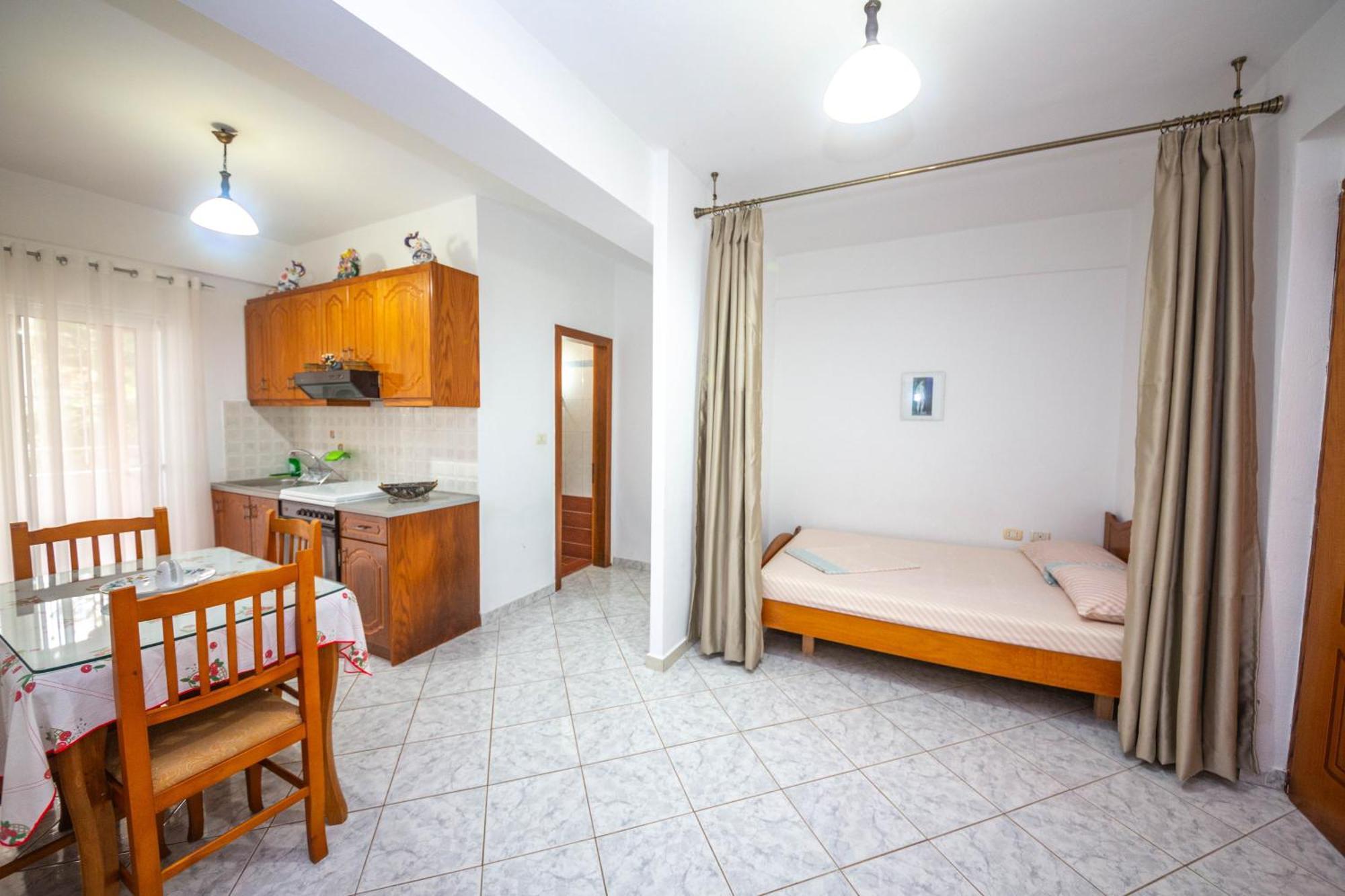 Apartments Cikuli Sarandë Buitenkant foto